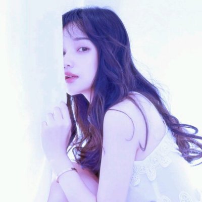 8张高清冷艳美女头像 自带高级感的女生头像合集