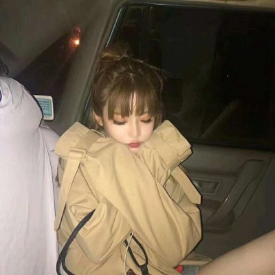 高清好看的个性女生浪系头像 共12张