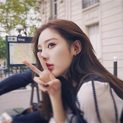 23张高清小清新女生QQ头像 氛围感拉满