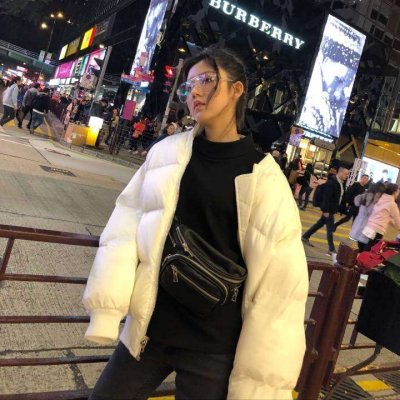 36张高清潮流女生街拍头像 时尚感拉满的美女头像合集