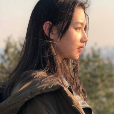 这里是面向普通用户的头像素材分享页面，不适合作为新闻稿进行重写。该内容是一个头像网站的静态页面，核心是提供伤感侧脸女生头像素材，并非新闻事件类内容。如果你有真实的新闻事件稿件，我可以帮你按照要求进行改写。