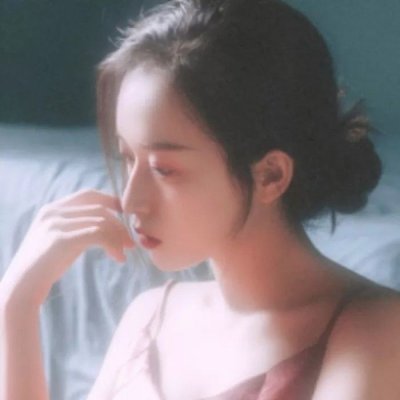 16张高清朦胧感女生头像合集 氛围感拉满的女生头像素材