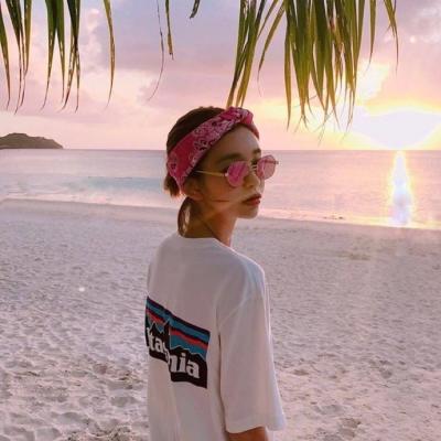 25张高清气质时尚唯美女生头像合集