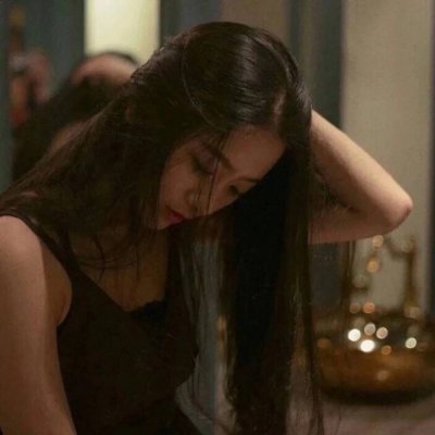 34张清新淡雅伤感风女生意境头像 高清可用