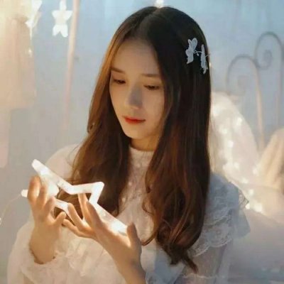 18张高清长发清纯女生头像 氛围感拉满的唯美头像合集