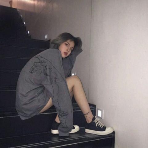 20张高清好看的霸气社会女生头像合集