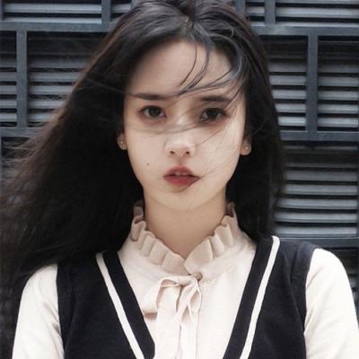 24张高清冷酷伤感少女头像合集 氛围感拉满