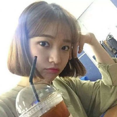 16张高清短发潮流女生QQ头像 氛围感拉满