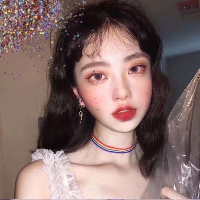 又酷又美的短发女生头像合集 20张氛围感拉满