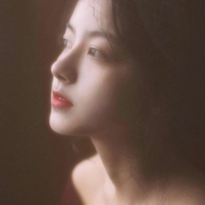 16张高清朦胧感女生头像合集 氛围感拉满的女生头像素材