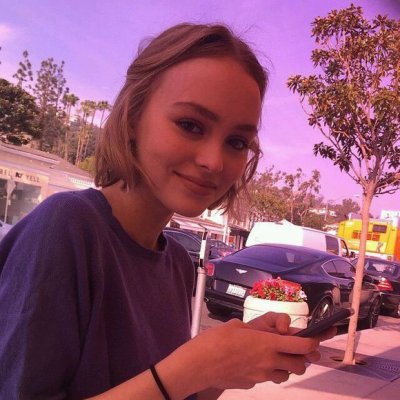 21张高清欧美风女生头像合集