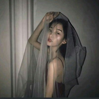 19张高清颓废感非主流女生QQ头像合集