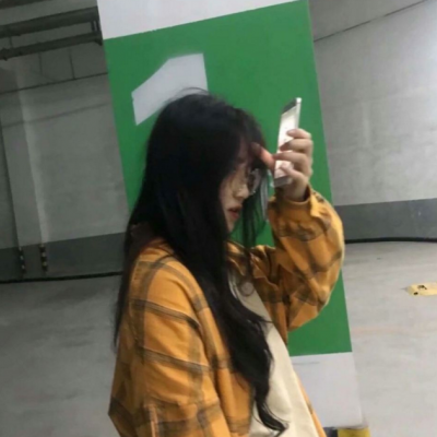 15张清新森系绿调女生头像 高清小清新风格