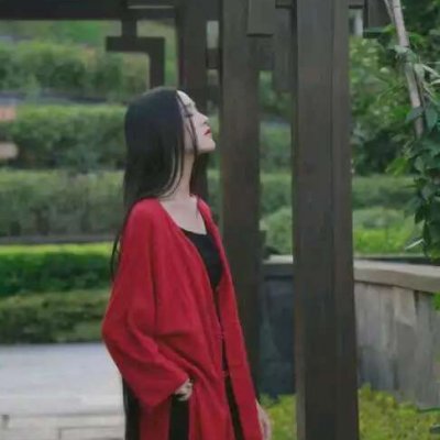 17张高清好看的红色系女生唯美头像合集