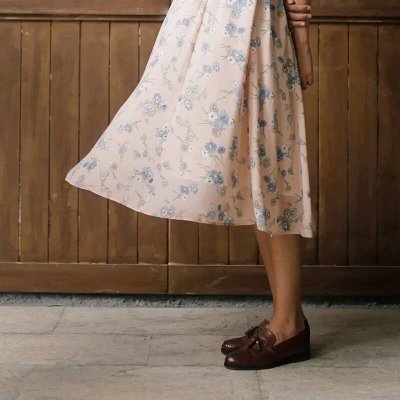 微博热门部位女头！24张高清性感女生微信头像合集