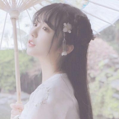 11张高清真人古风女生头像 清新氛围感拉满