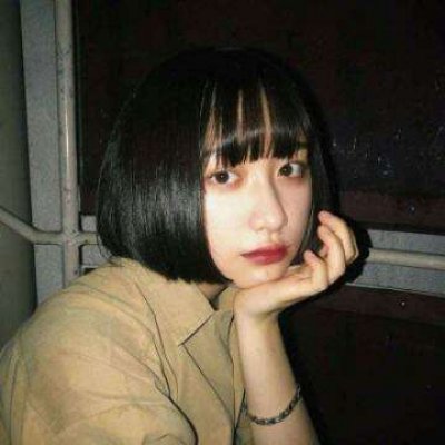 12张emo女生高清头像 带着低落孤独感的QQ头像