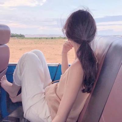 21张高清伤感冷酷女生头像 自带孤独忧郁氛围感