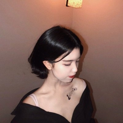 13张高清好看的短发女生侧脸头像合集