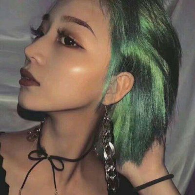 霸气又带感！14张高清坏女孩风格QQ女生头像合集