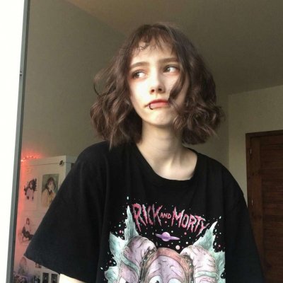 22张适配微博的欧美风女生头像合集