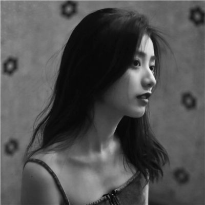21张高清黑白伤感冷淡女生头像 自带心碎氛围感的女头合集