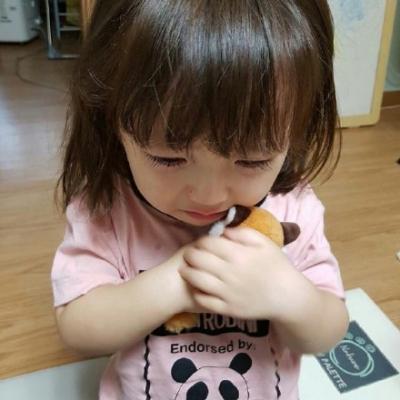 24张超萌小女孩头像 高清可爱的女生头像合集
