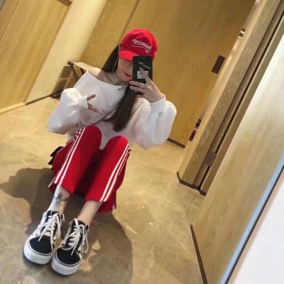 微博美女头像合集！17张高清好看的漂亮女生头像素材