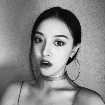 冷艳又性感！9张高清黑白女生头像合集