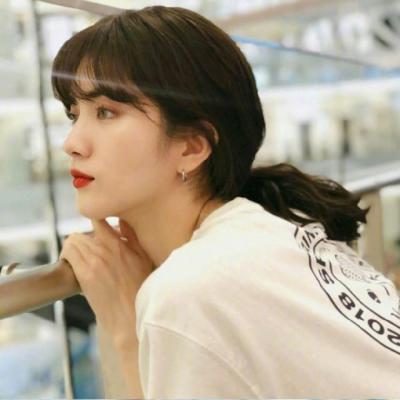 23张高清氛围感女生意境头像 适合当QQ头像的唯美图片