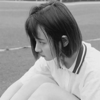 18张高清黑白伤感女生头像 适合当QQ头像的精选图