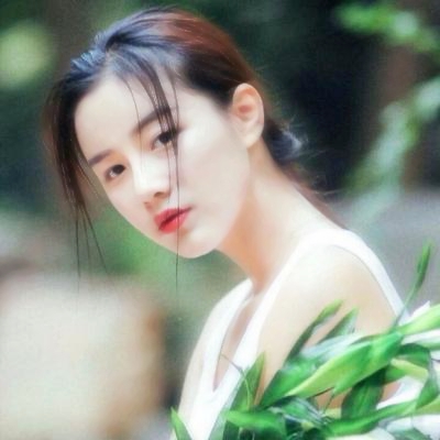 21张清新脱俗女生头像合集 简单干净又好看的网红款头像