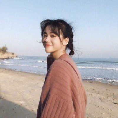 20张高清治愈感拉满的蓝天女生头像 每一张都超适合当头像