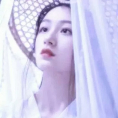 20张高清唯美女生古装真人QQ头像合集