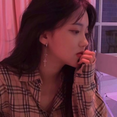 16张高清气质御姐女头像 最新好看的御姐风女生头像