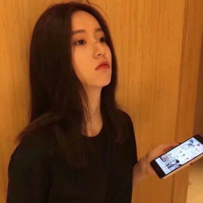 23张温暖清新的黄色系女生头像 高清好看又治愈