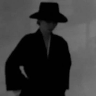 18张高清黑白伤感女生头像 适合当QQ头像的精选图