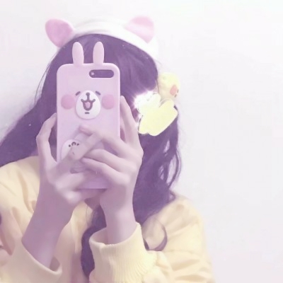 16张可爱手机控女生头像 高清又好看