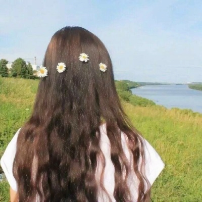 21张高清又酷又拽的女生头像合集