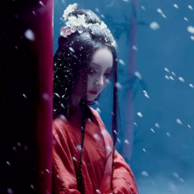 20张高清唯美女生古装真人QQ头像合集