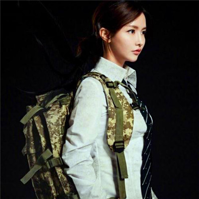 女生cos绝地求生吃鸡头像合集 17张高清好看的游戏头像