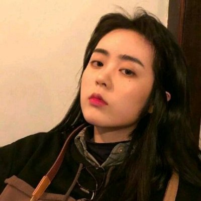 伤感女头高清，34张好看的伤感颓废女生头像精选