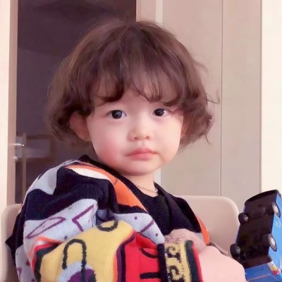 34张可爱萌娃闺蜜头像 一人一张高清无水印