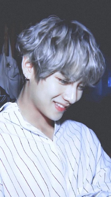 给你整理了一组好看的蓝色壁纸