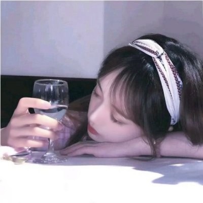 22组超适配的一左一右可爱闺蜜头像