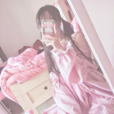满满少女心！16张高清粉色系女生头像合集
