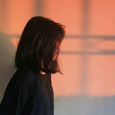 34张高清好看的社会霸气女生微信头像