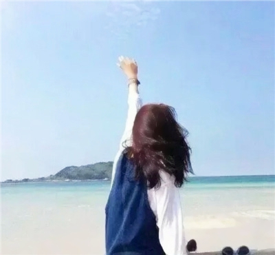 女生伤感孤独背影头像合集 20张高清图