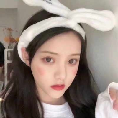 25张高清时尚女生头像 潮流感拉满的女生头像合集