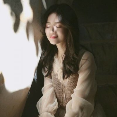 34张高清好看的社会霸气女生微信头像